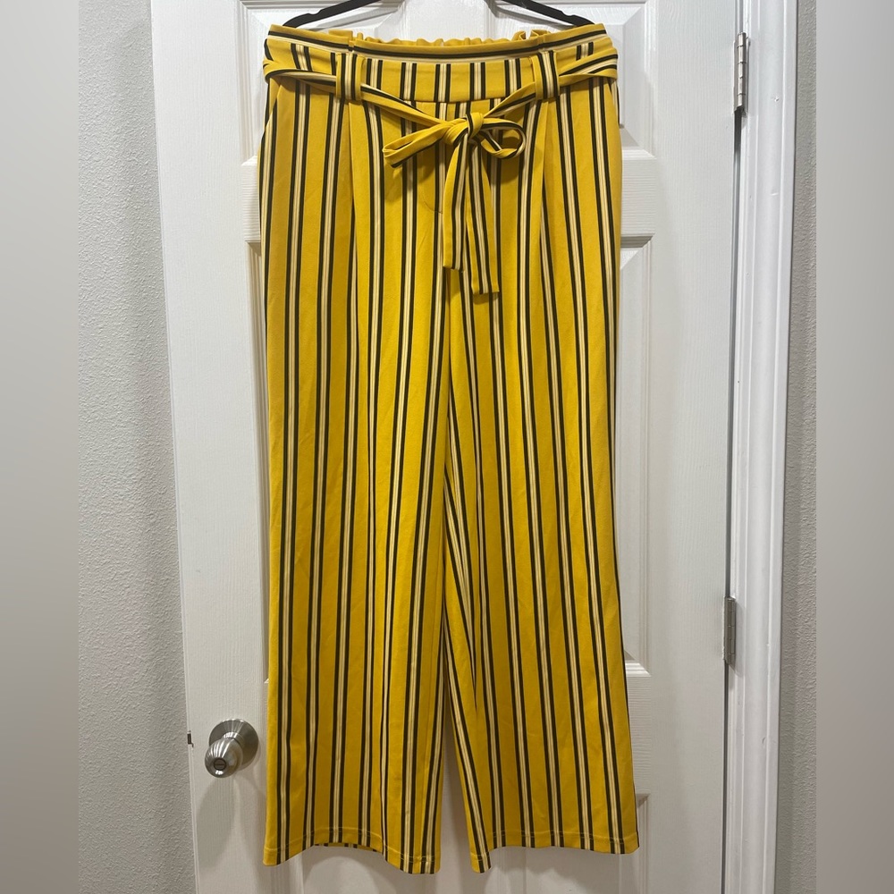 Black and Yellow Wide Leg Dress Pants. New with Tags